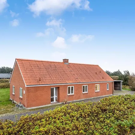 Lovely House With 4 Close To The North Sea Vakantiehuis
